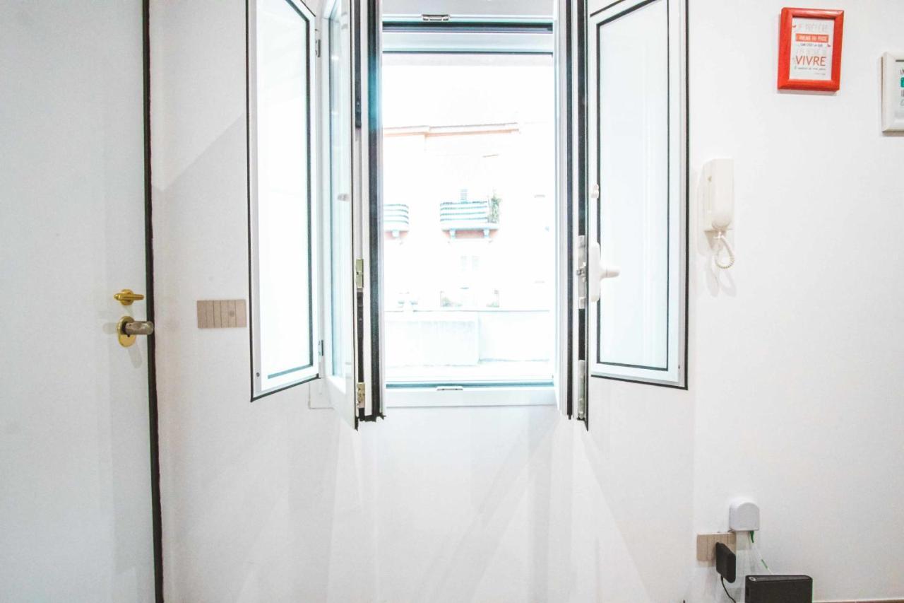 Katt Sea Apartment Bari Bagian luar foto