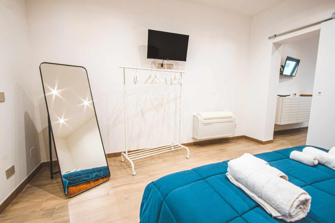 Katt Sea Apartment Bari Bagian luar foto